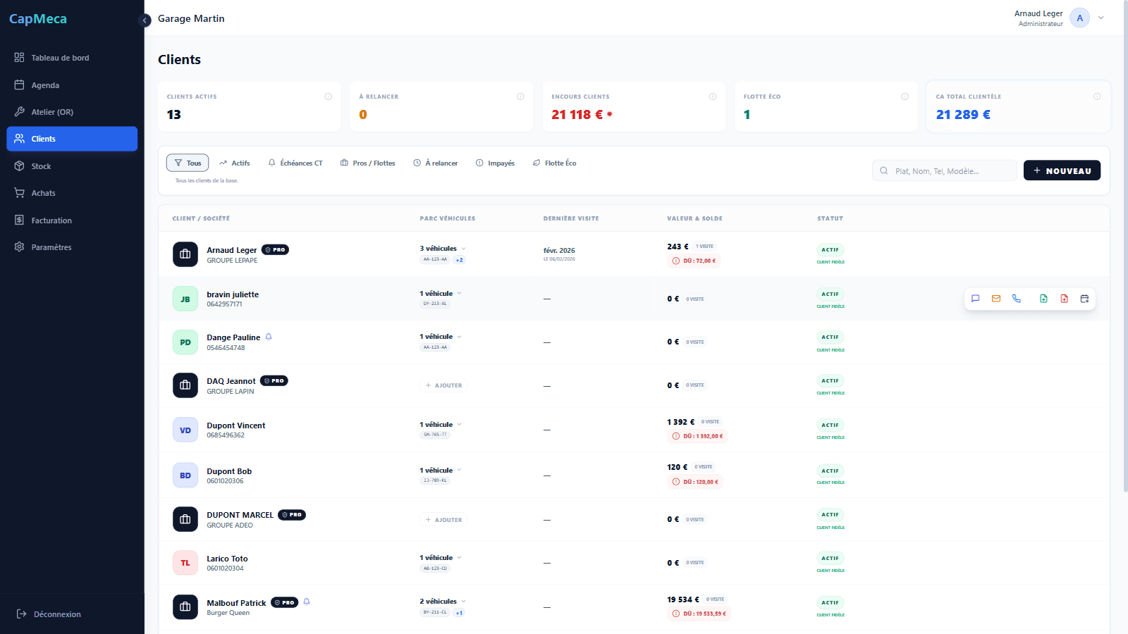 Fiche client avec informations, vehicules et historique.